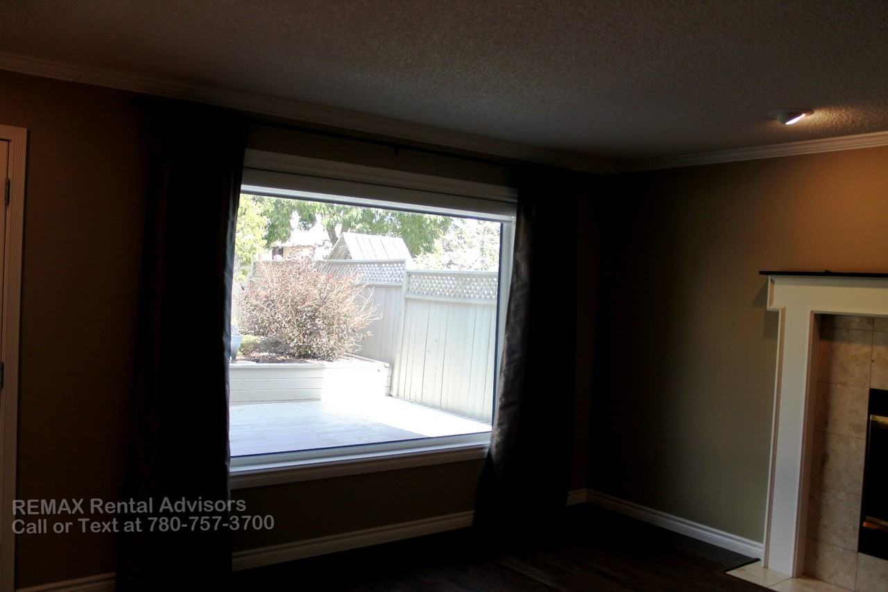 67 Strathaven Circle SW - Photo 4 of 22