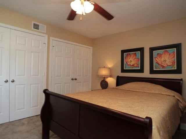 3219 69th St - Photo 2 of 7