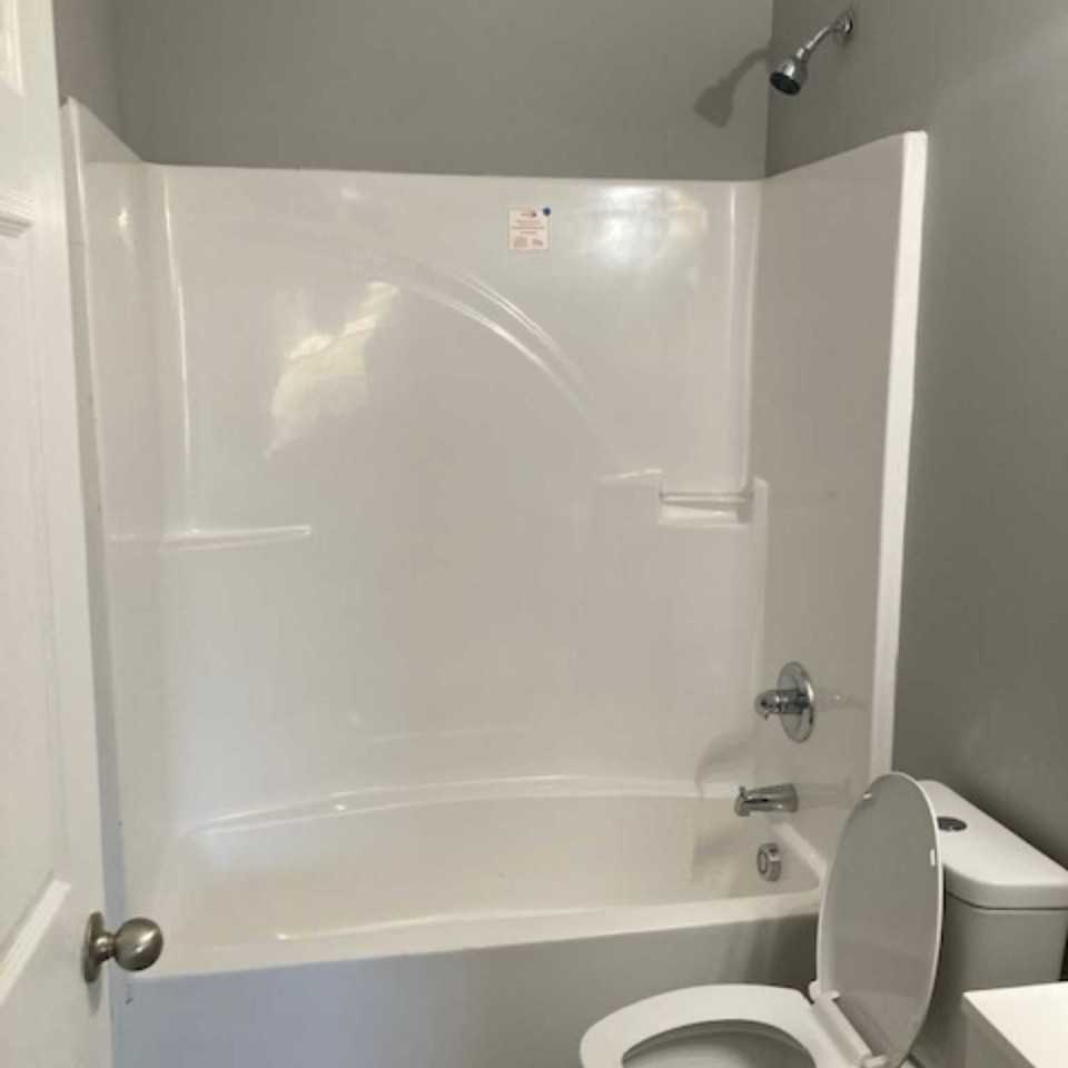 5608 Pembroke Fairview Rd #1 - Photo 6 of 8