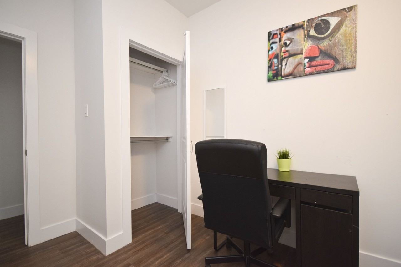 386 Chapel St #1A - Photo 5 of 20