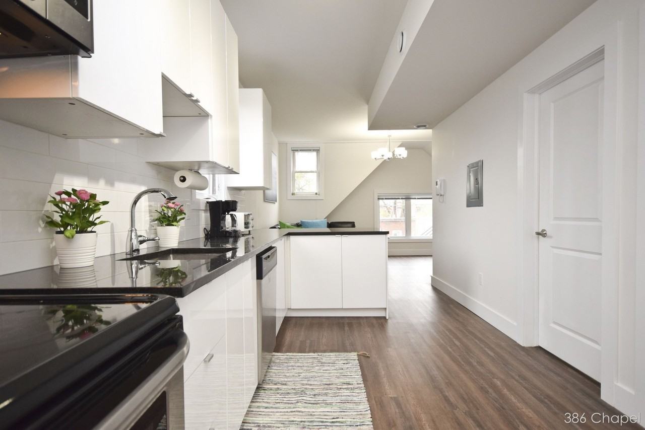 386 Chapel St #1A - Photo 6 of 20