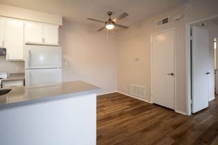 2549 E Valley Pkwy - Photo 1 of 1