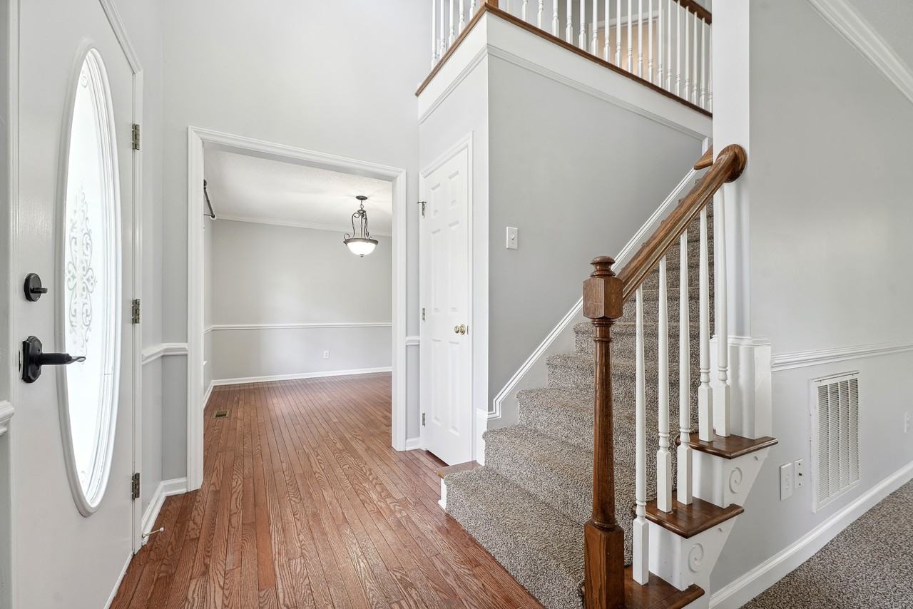 223 Wintergreen Dr #1 - Photo 4 of 32