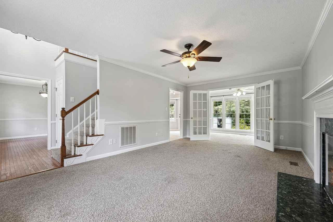 223 Wintergreen Dr #1 - Photo 6 of 32