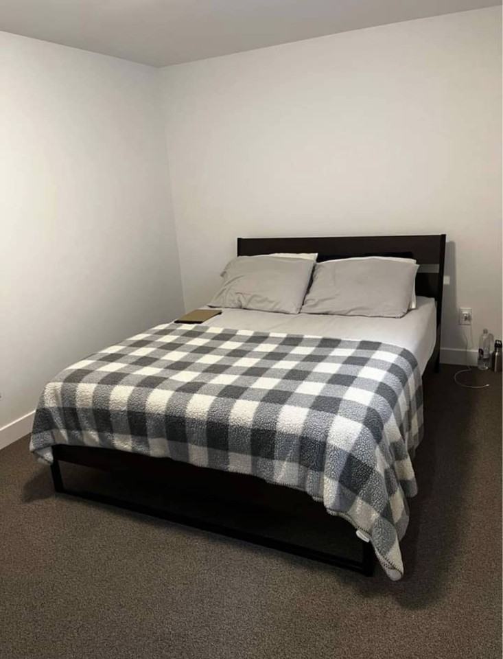 Findlay Creek Private Room and Wahsroom Apartments Shuttleworth Dr