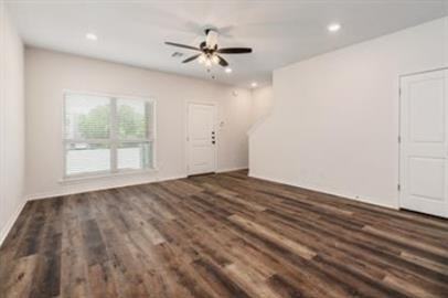 11142 Stillwater Rd - Photo 3 of 29