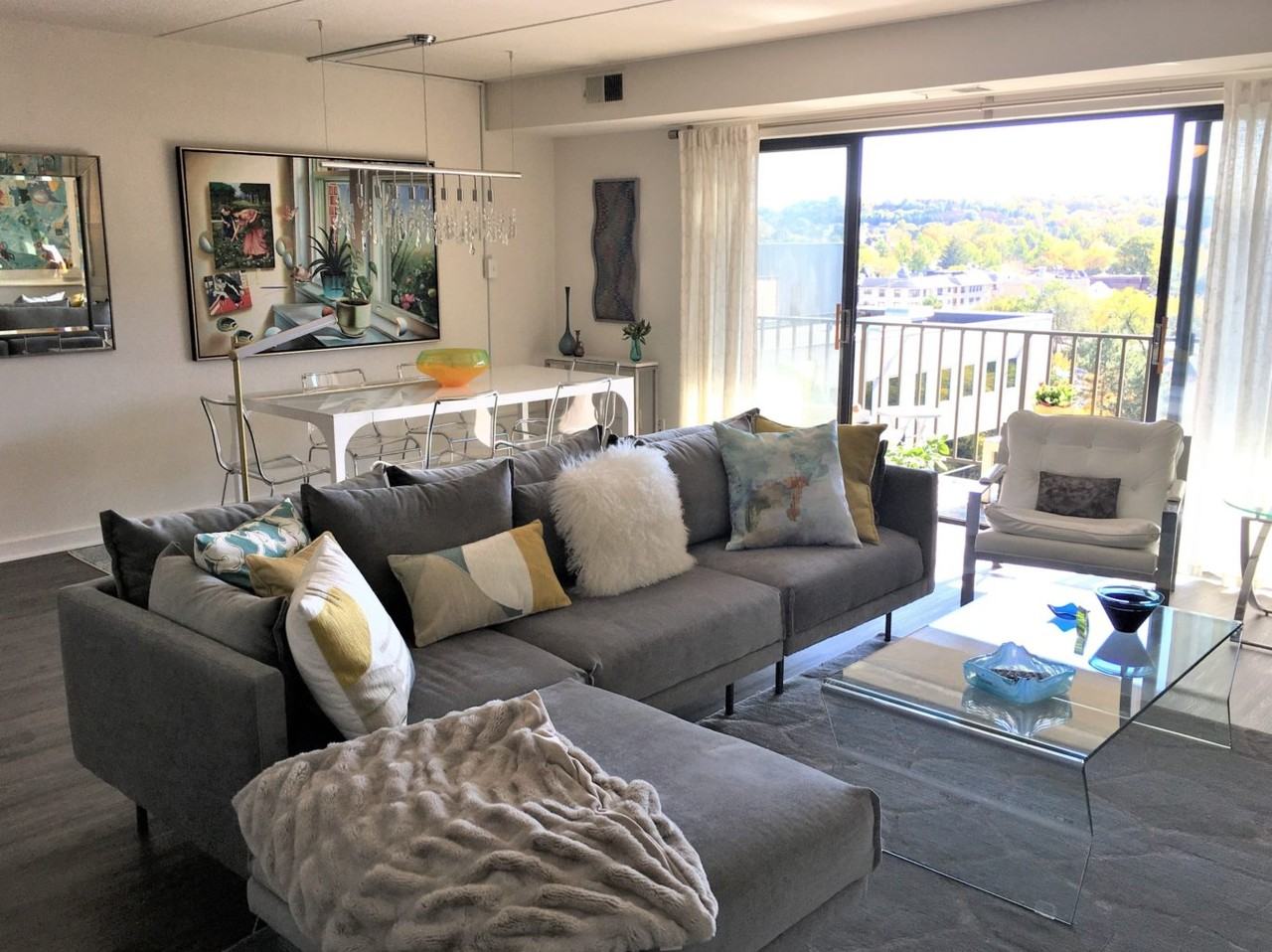 Essex House - Photo 5 of 50