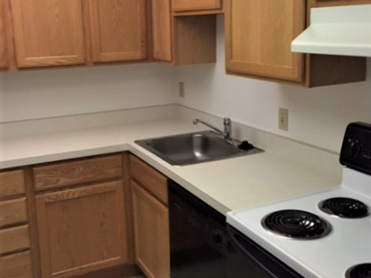 Greenhill - Photo 3 of 18