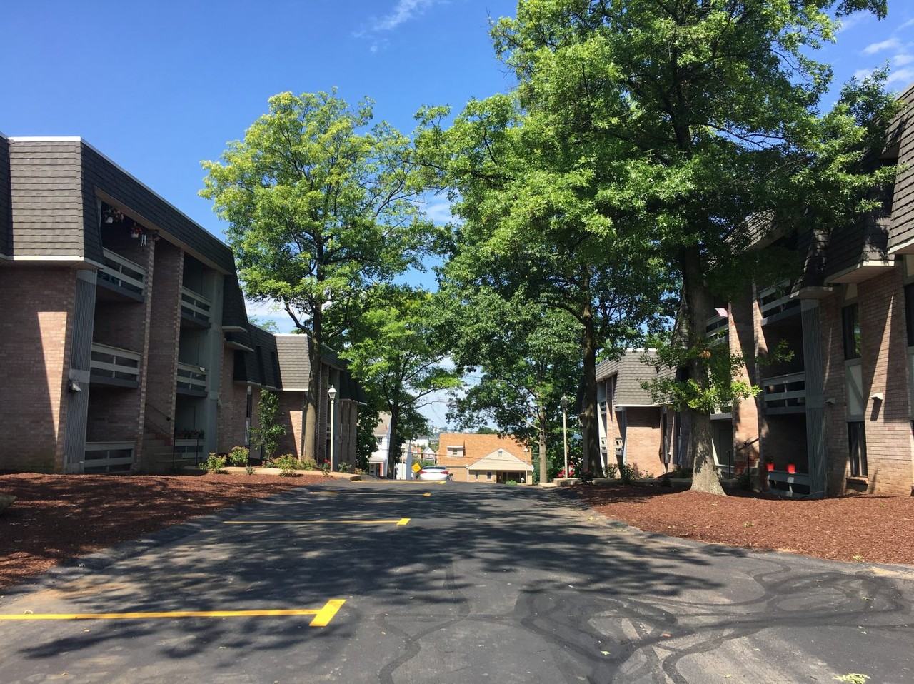 Greenhill - Photo 7 of 18