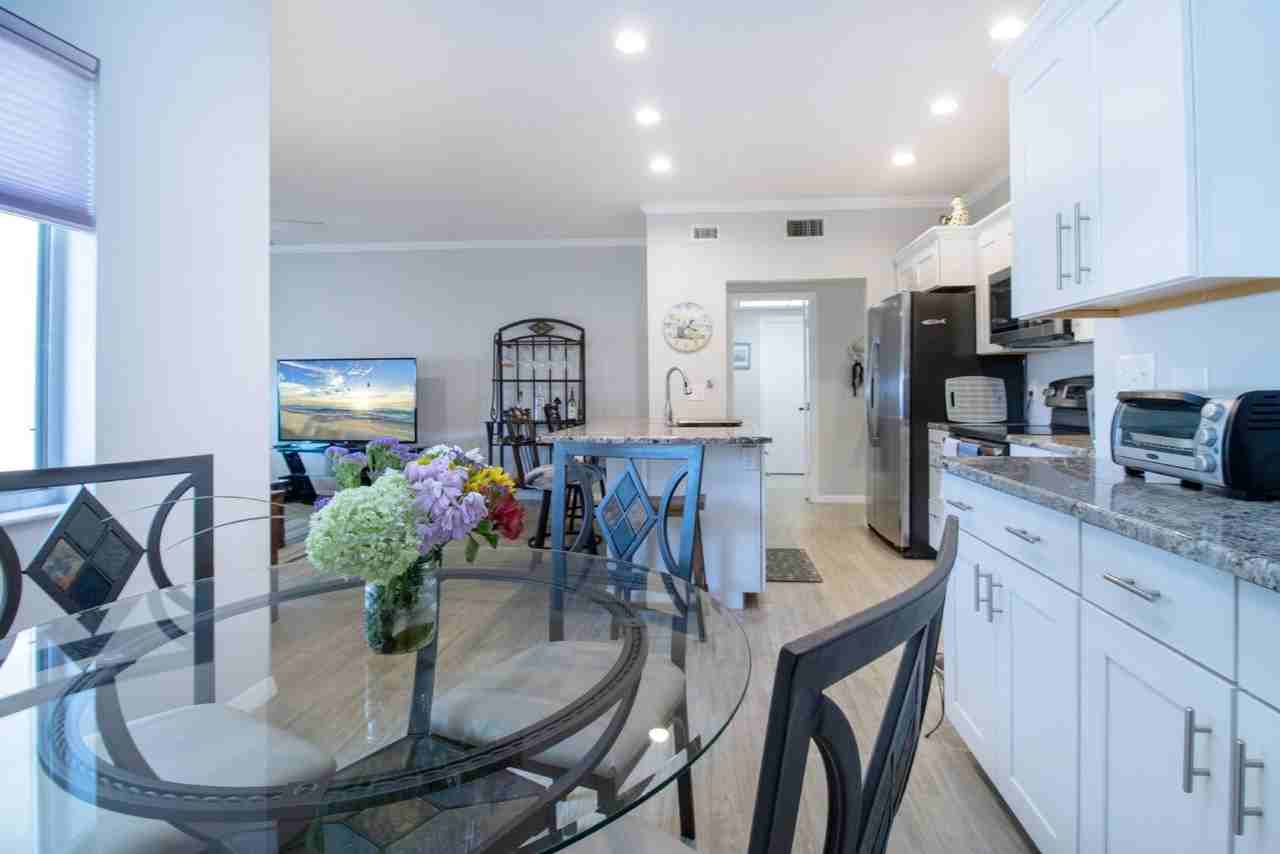 5920 Driftwood Ave - Photo 3 of 50