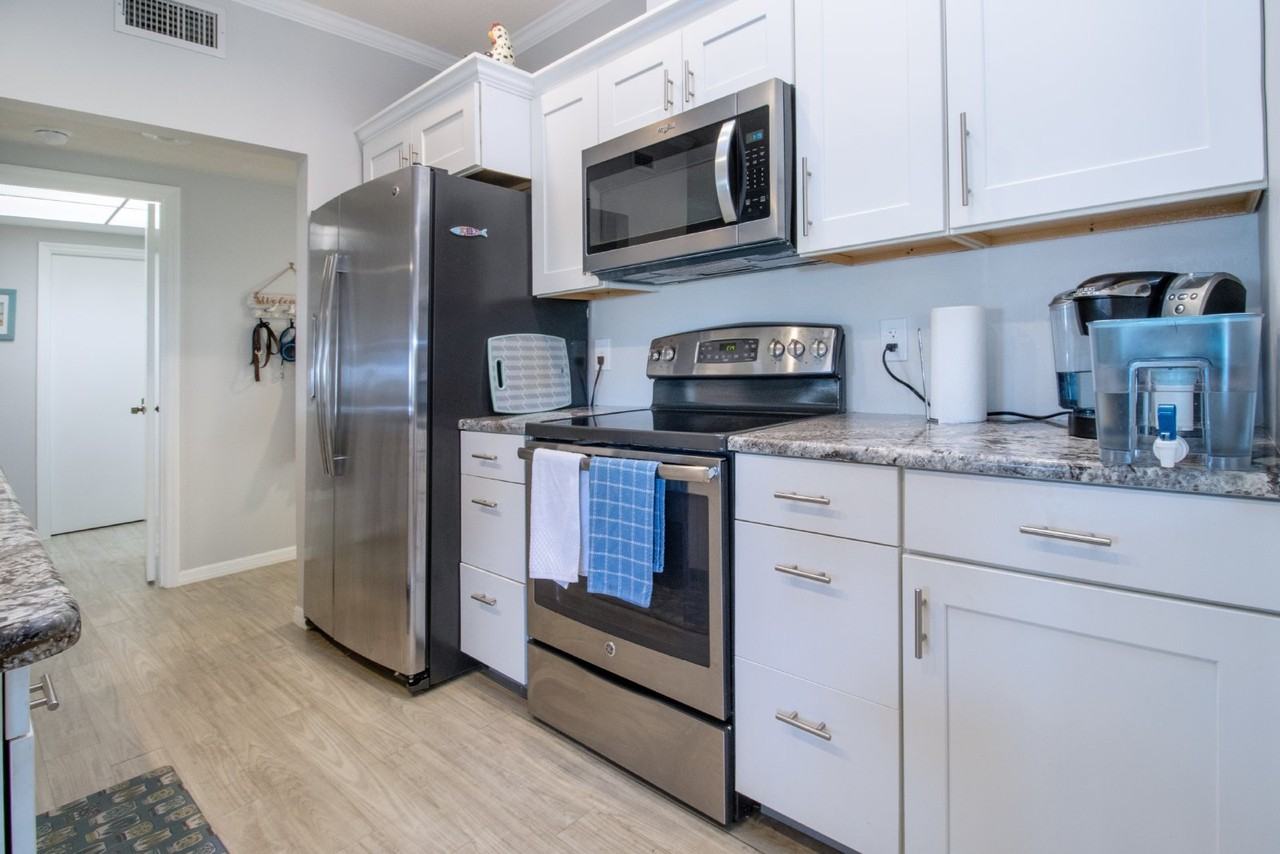 5920 Driftwood Ave - Photo 7 of 50