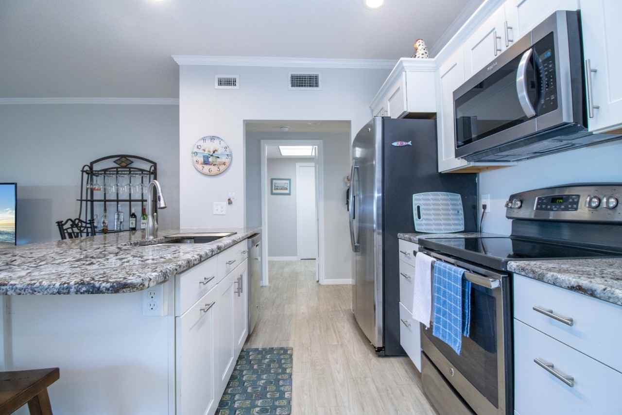 5920 Driftwood Ave - Photo 6 of 38