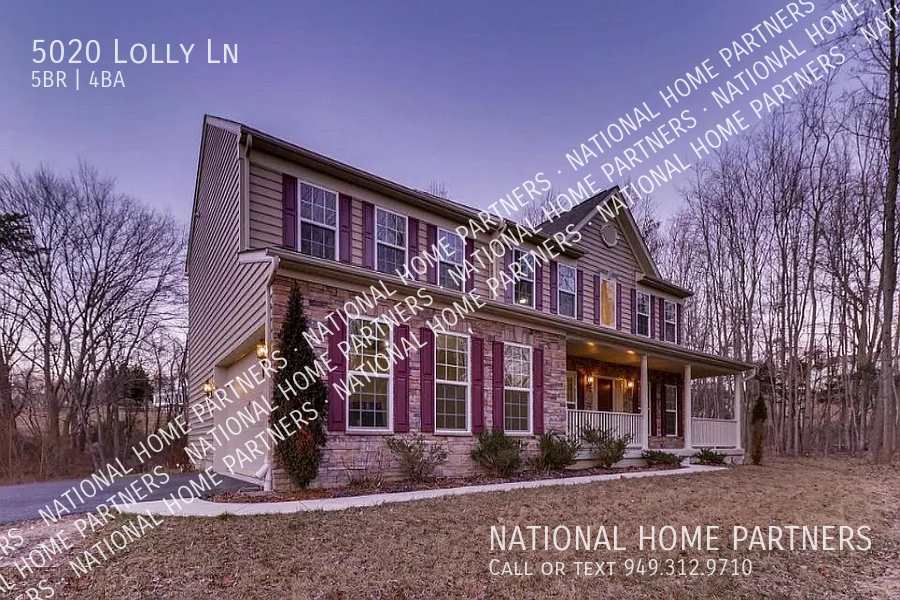 5020 Lolly Ln - Photo 3 of 28