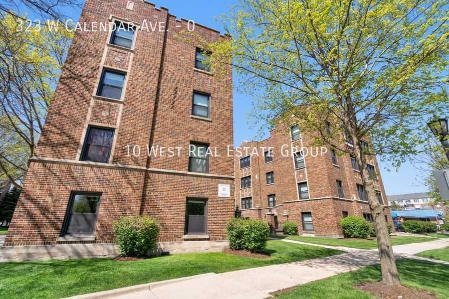 323 W Calendar Ave #0 - Photo 2 of 16