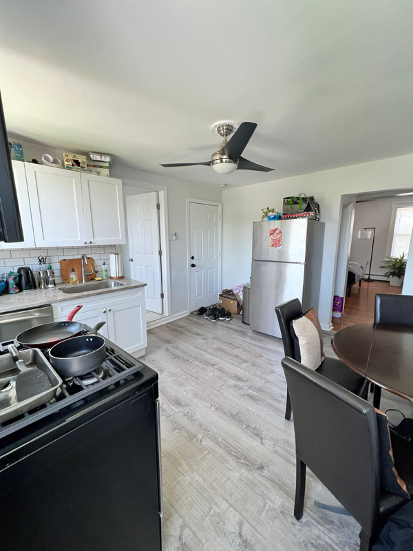 26 Elizabeth St #FL2 - Photo 3 of 15