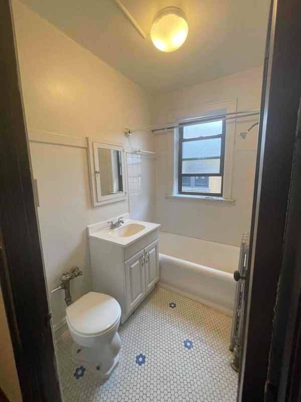 5958 W Fillmore St #18-24 - Photo 5 of 11