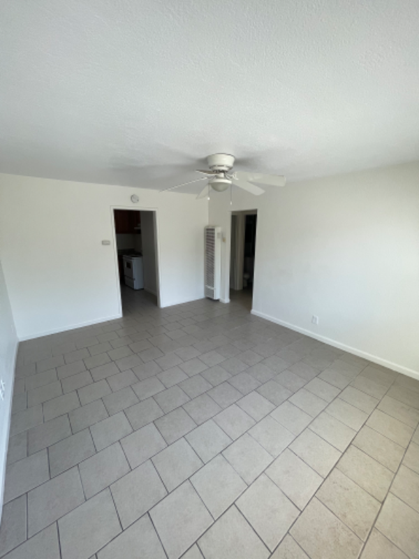 2371 E Scotts Ave - Photo 2 of 11