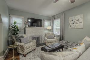 featured image of 1145 W 41st Ter #1