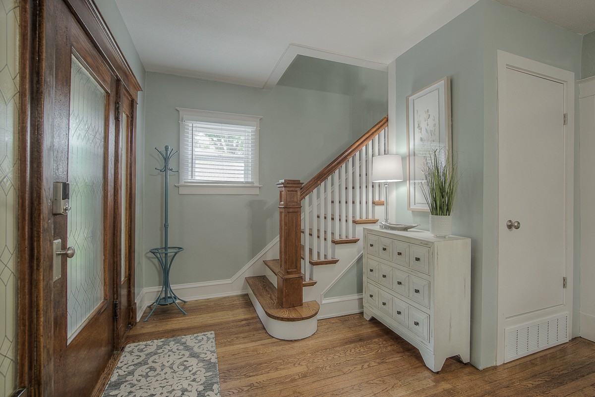 1145 W 41st Ter #1 - Photo 5 of 32