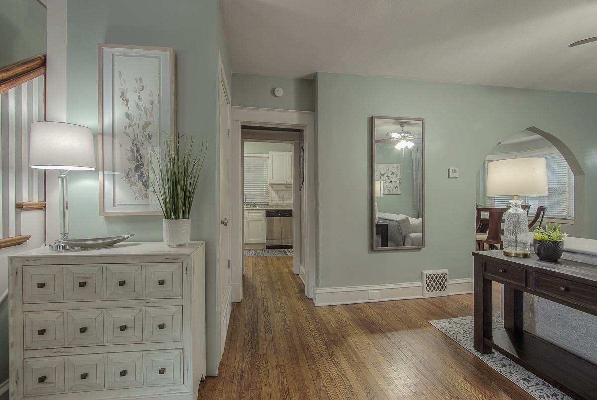 1145 W 41st Ter #1 - Photo 6 of 32