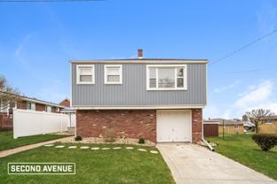 710 Sheridan Ave - Photo 1 of 1