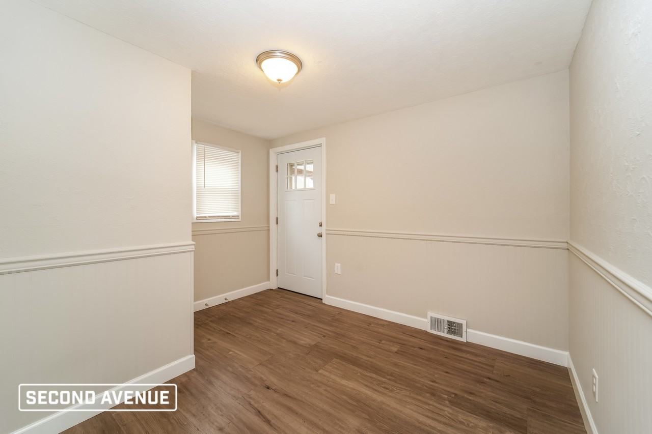 710 Sheridan Ave - Photo 2 of 13