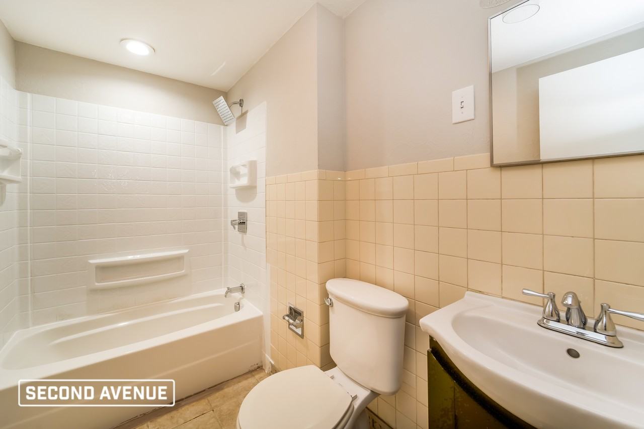 710 Sheridan Ave - Photo 6 of 13