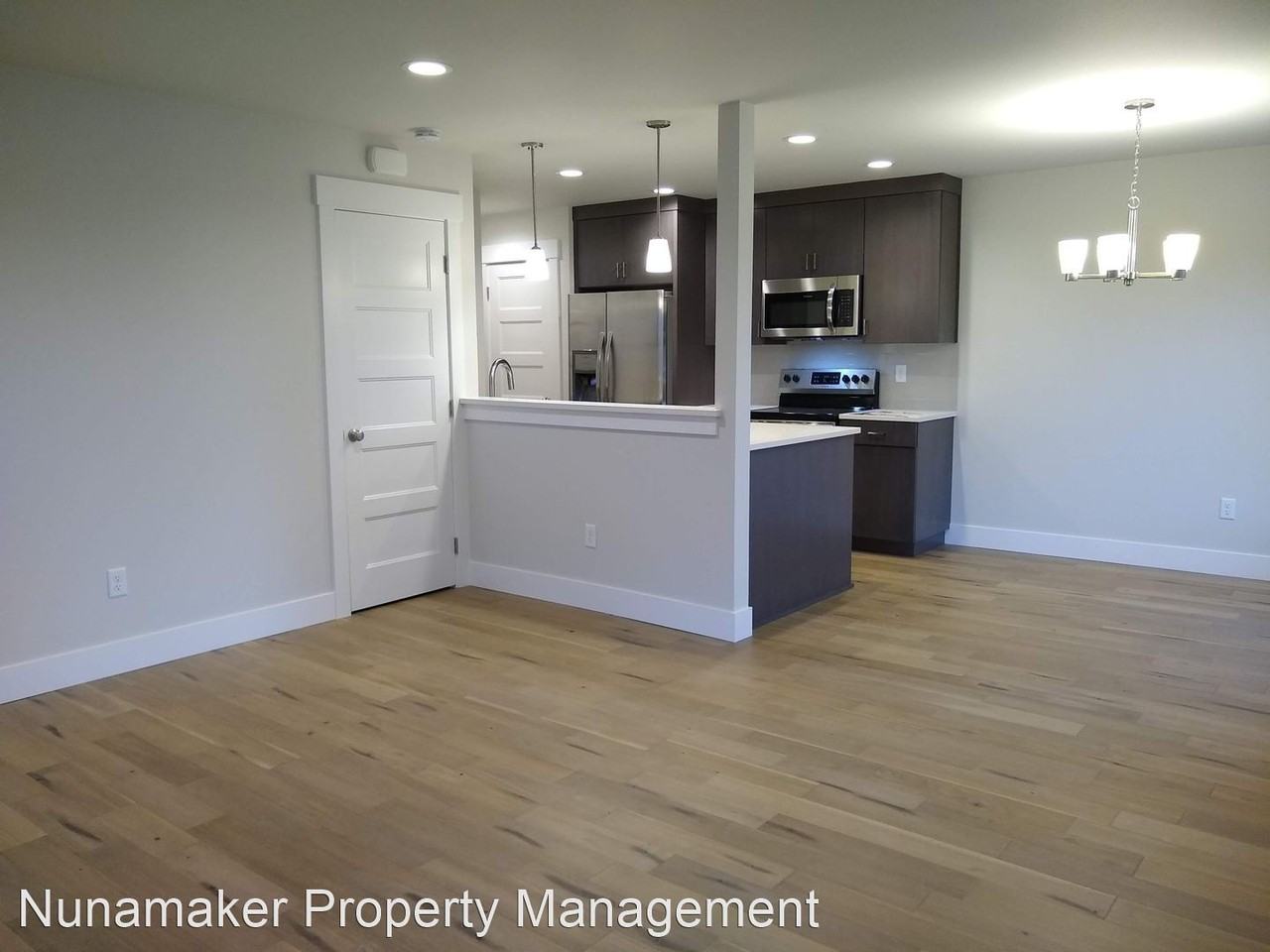 1027 Wilson Street - 1401 11th Street - Photo 3 of 11