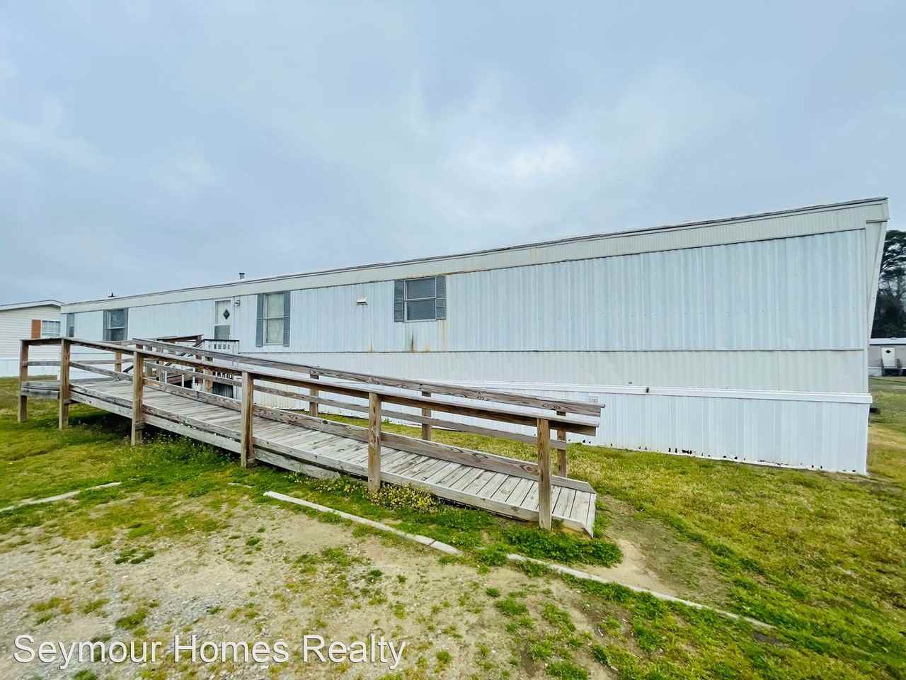 104 Clawson Dr - Photo 2 of 24
