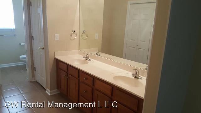 1109 Sloane Cv - Photo 3 of 46