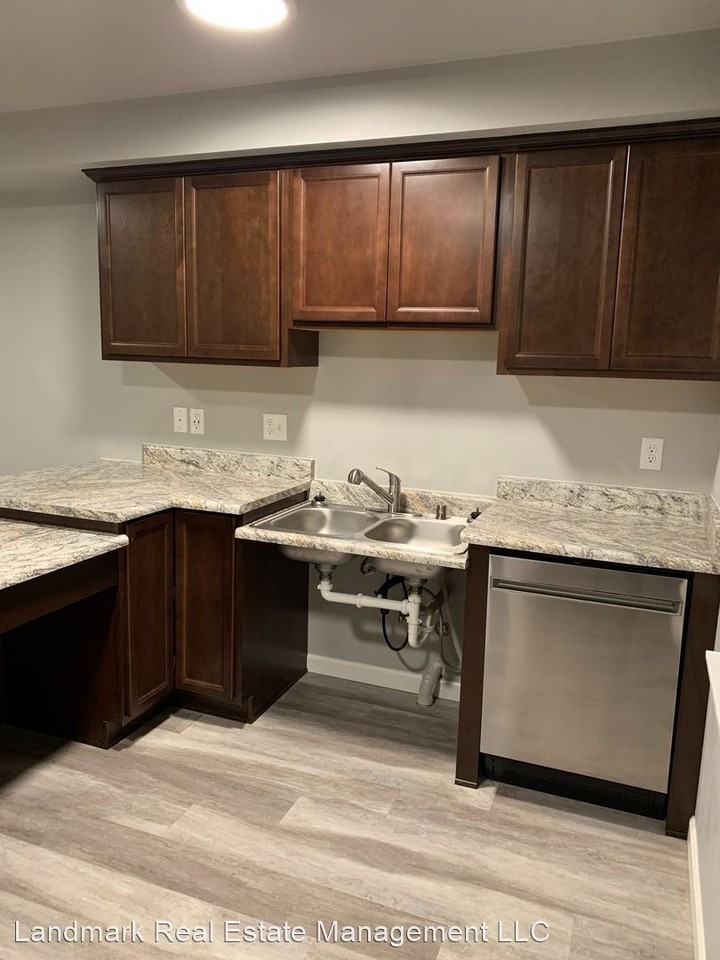 110 S Ashley Street & 140 S Ashley Street Apartments in Bellingham, WA