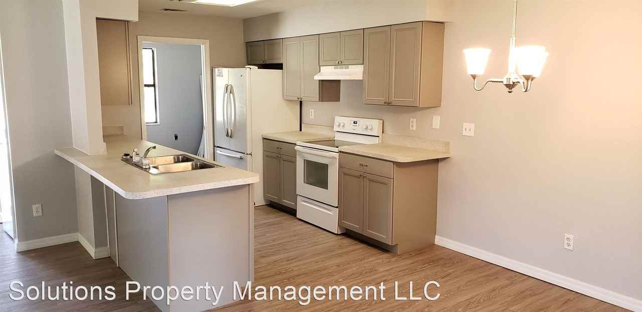 2100 S Deleon Ave - Photo 2 of 21