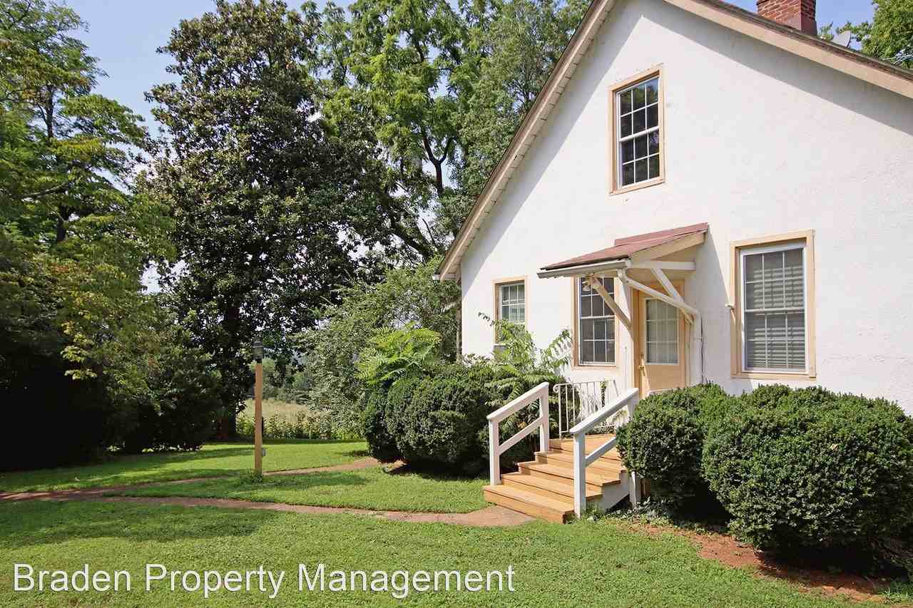 1765 Stony Point Rd - Photo 2 of 19