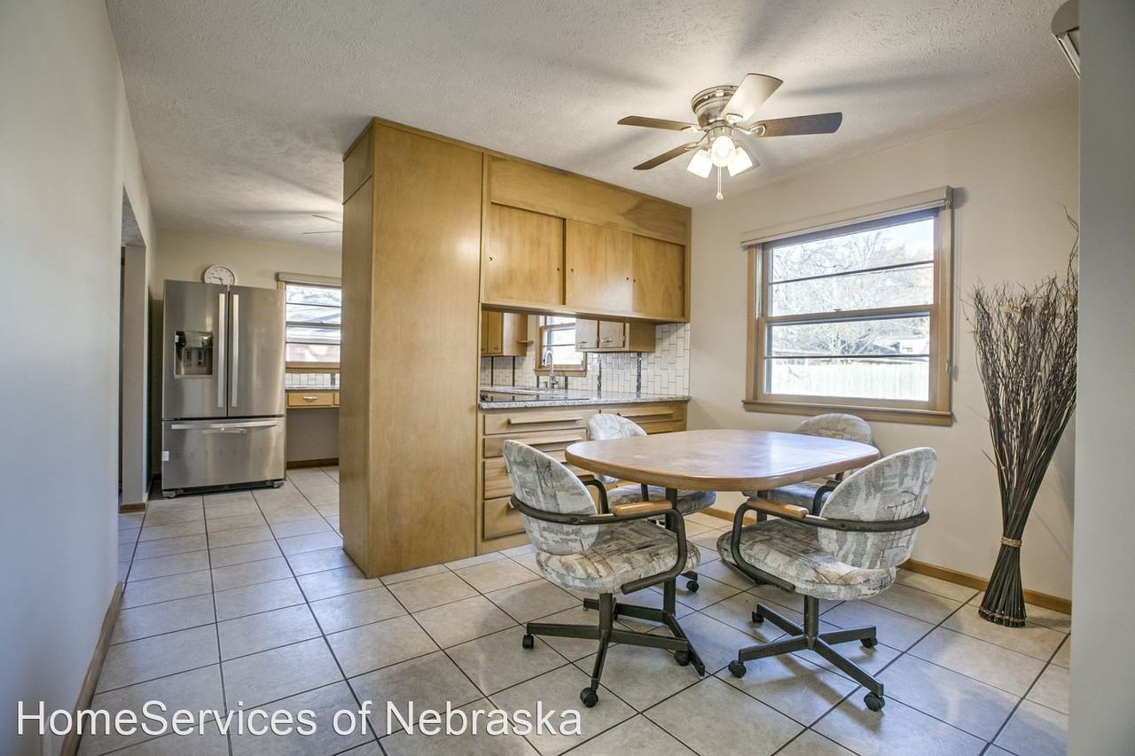 3920 W St - Photo 3 of 17