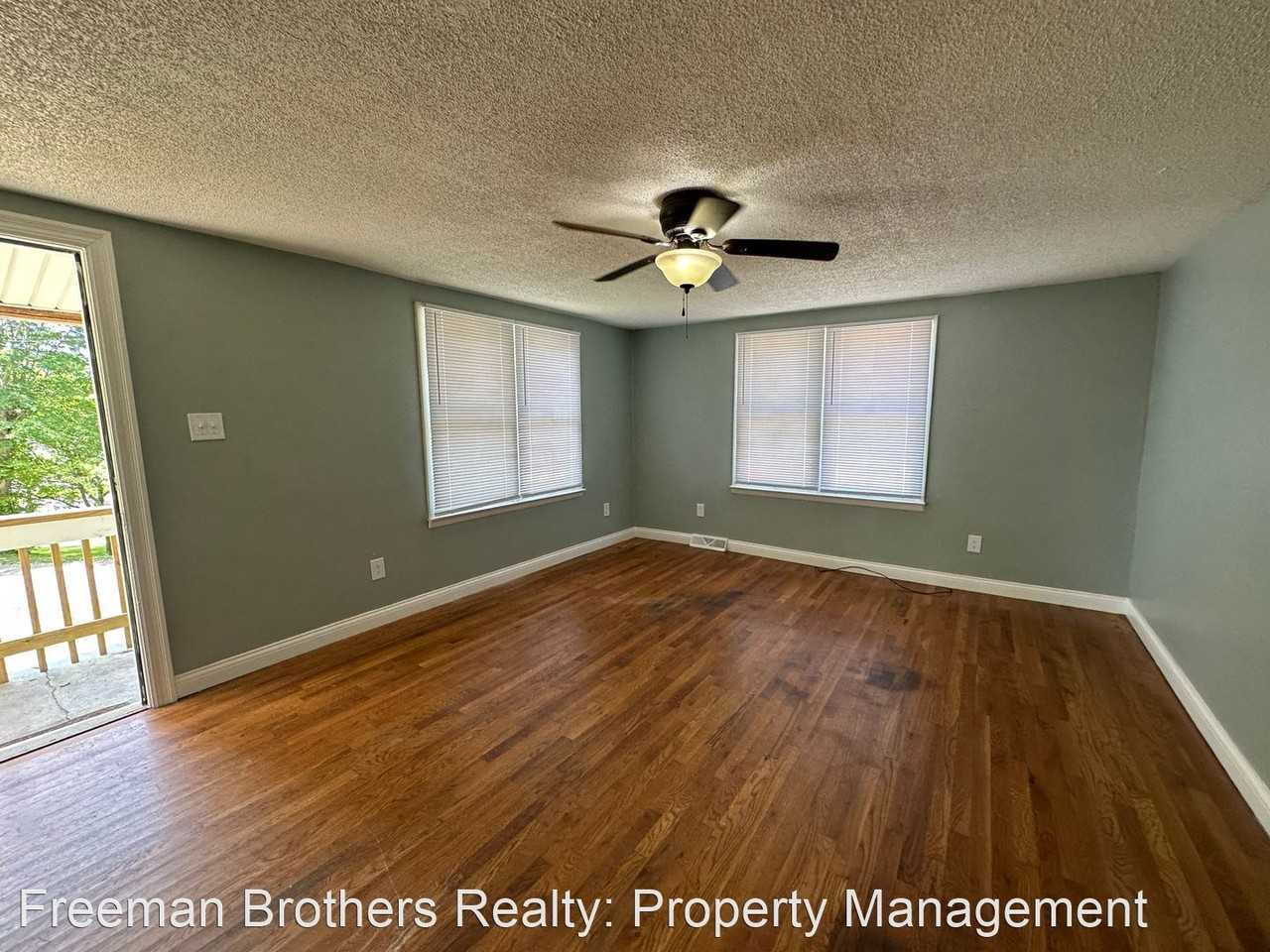 107 Spring St - Photo 2 of 9