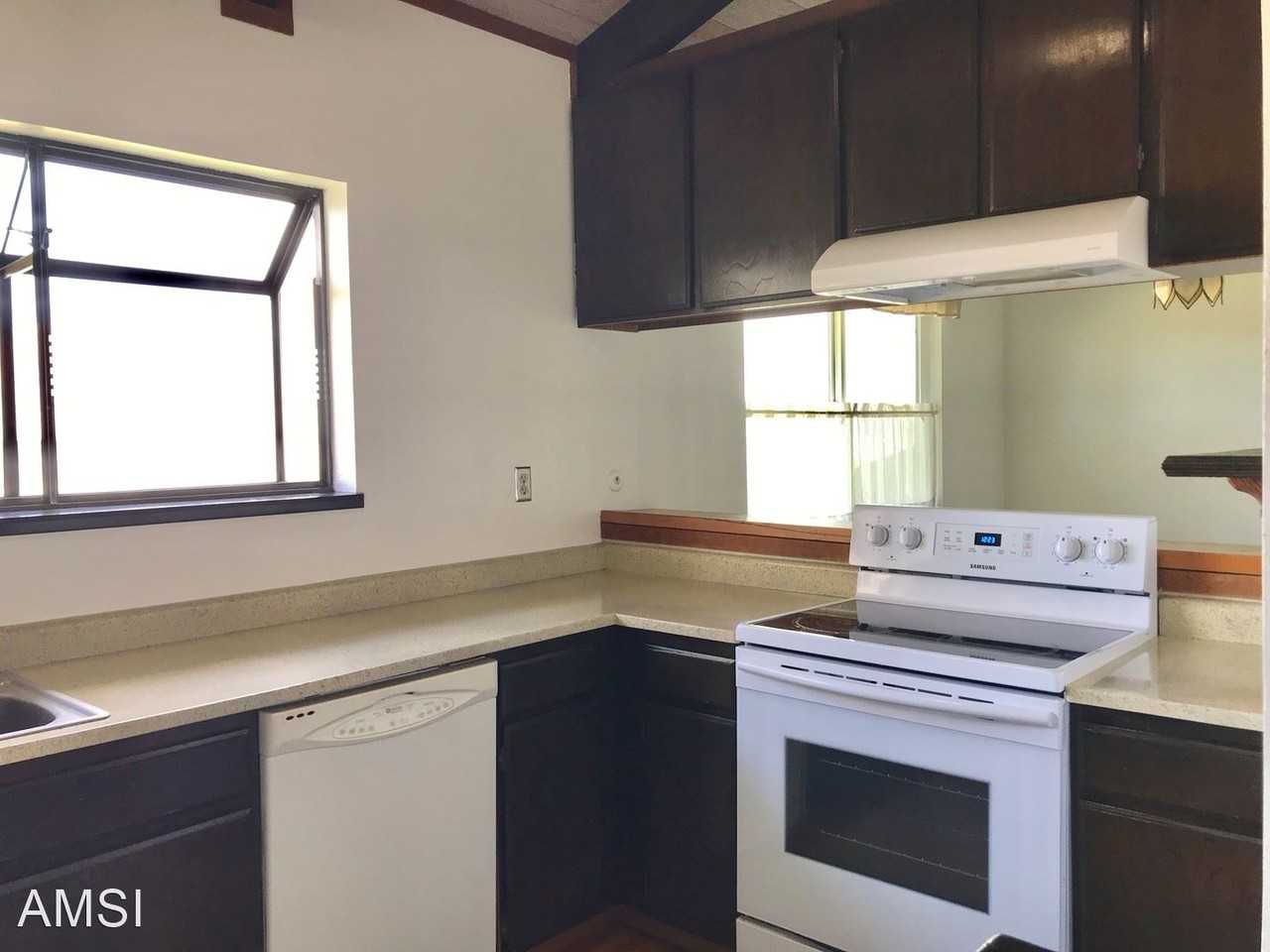 126 Tiburon Blvd - Photo 3 of 25