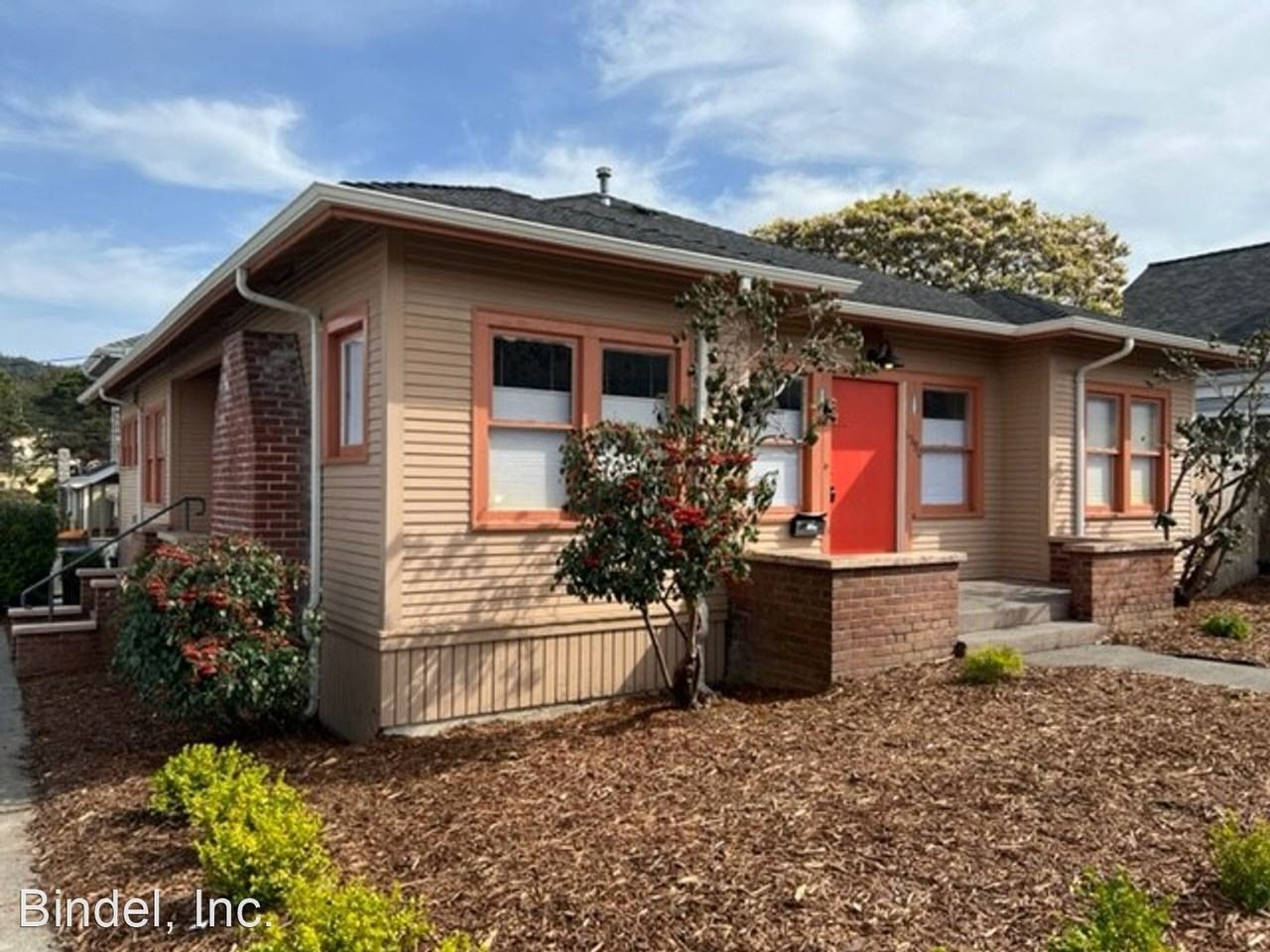 1590 G St - Photo 2 of 24