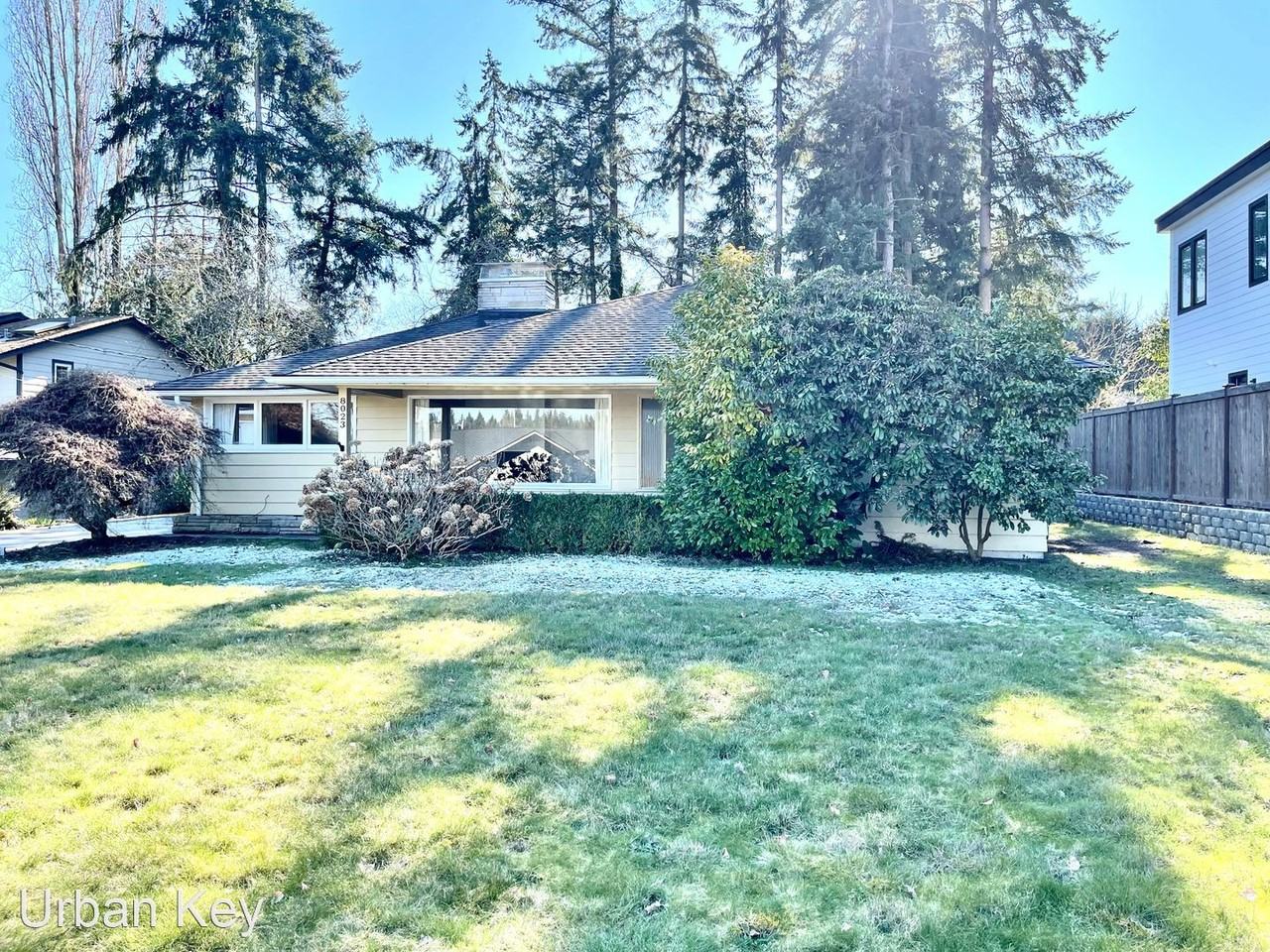 8023 Ne 28th St - Photo 2 of 24