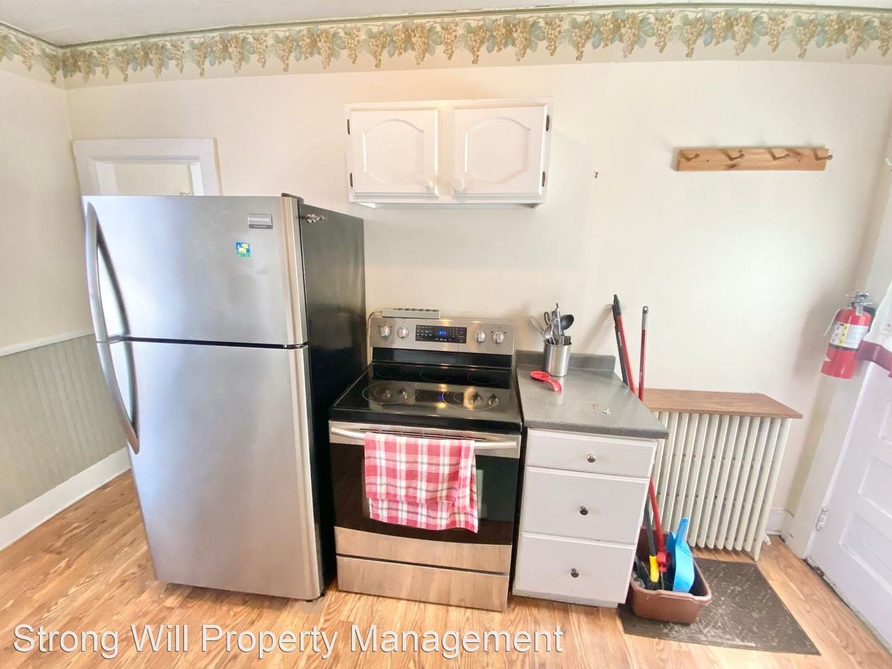 32 Sherman Street - Photo 3 of 11