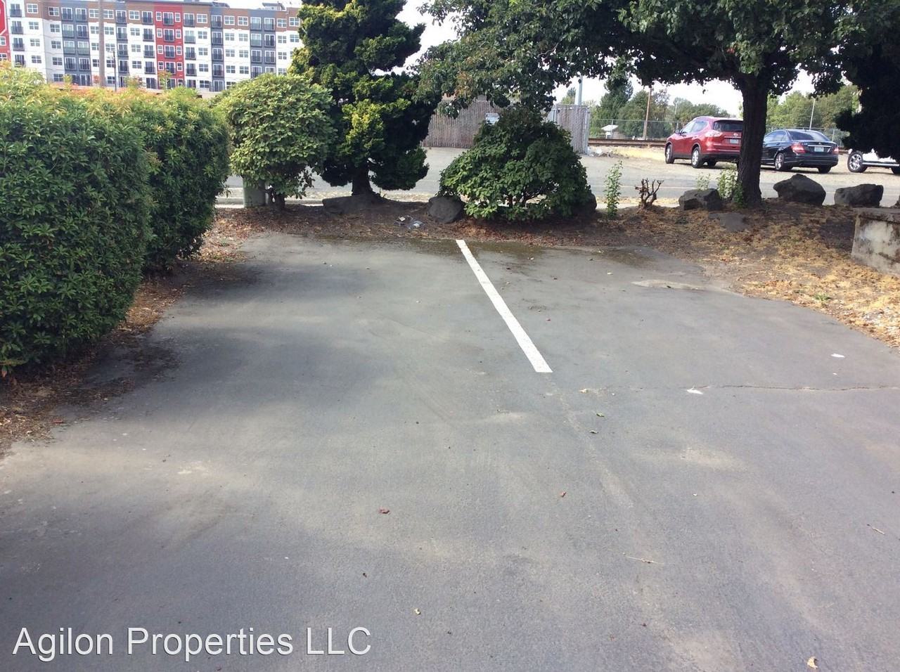 713 W Harrison St - Photo 3 of 13