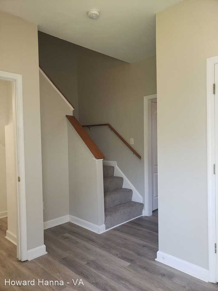 8129 Redmon Rd #B - Photo 2 of 23