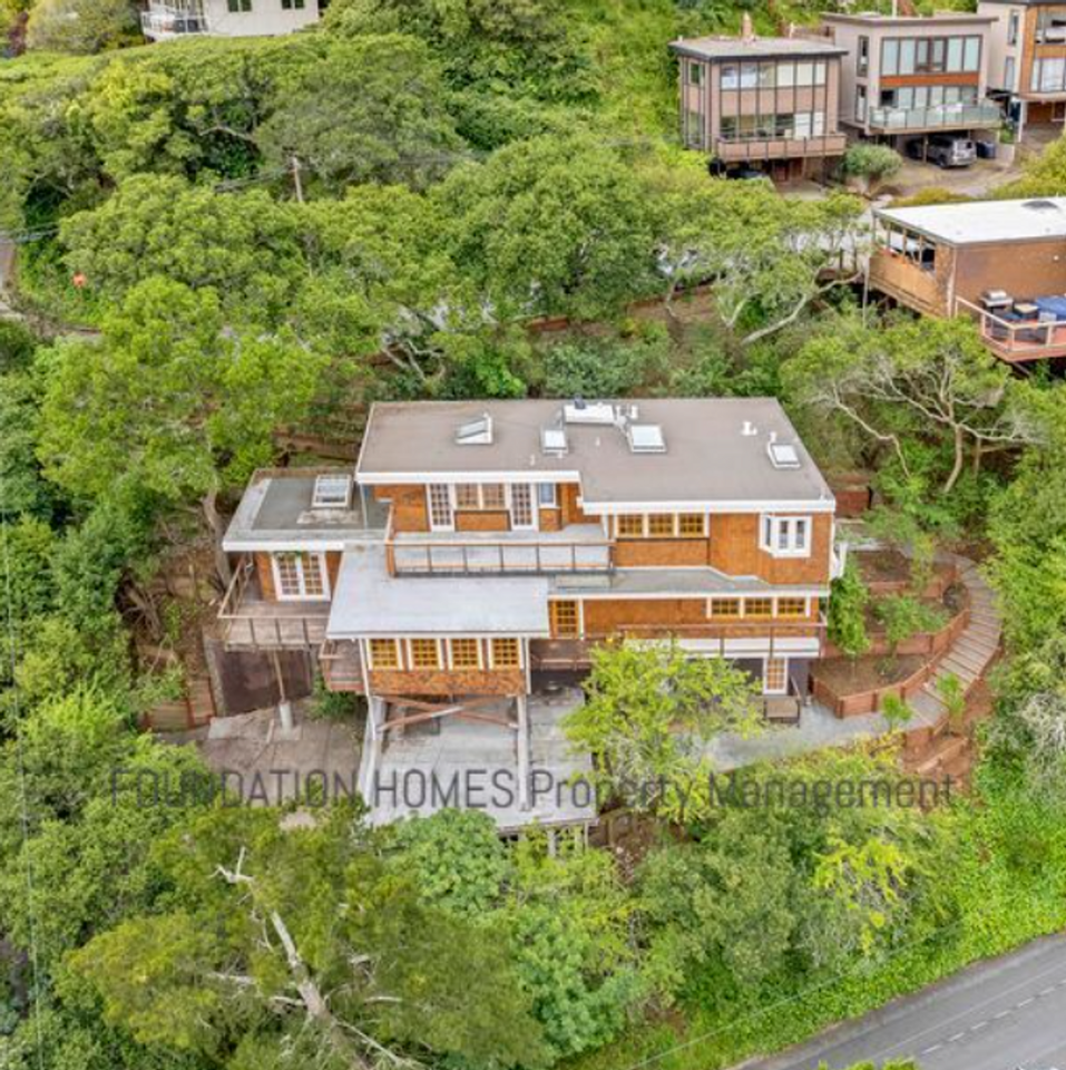 100 Sausalito Blvd - Photo 2 of 14