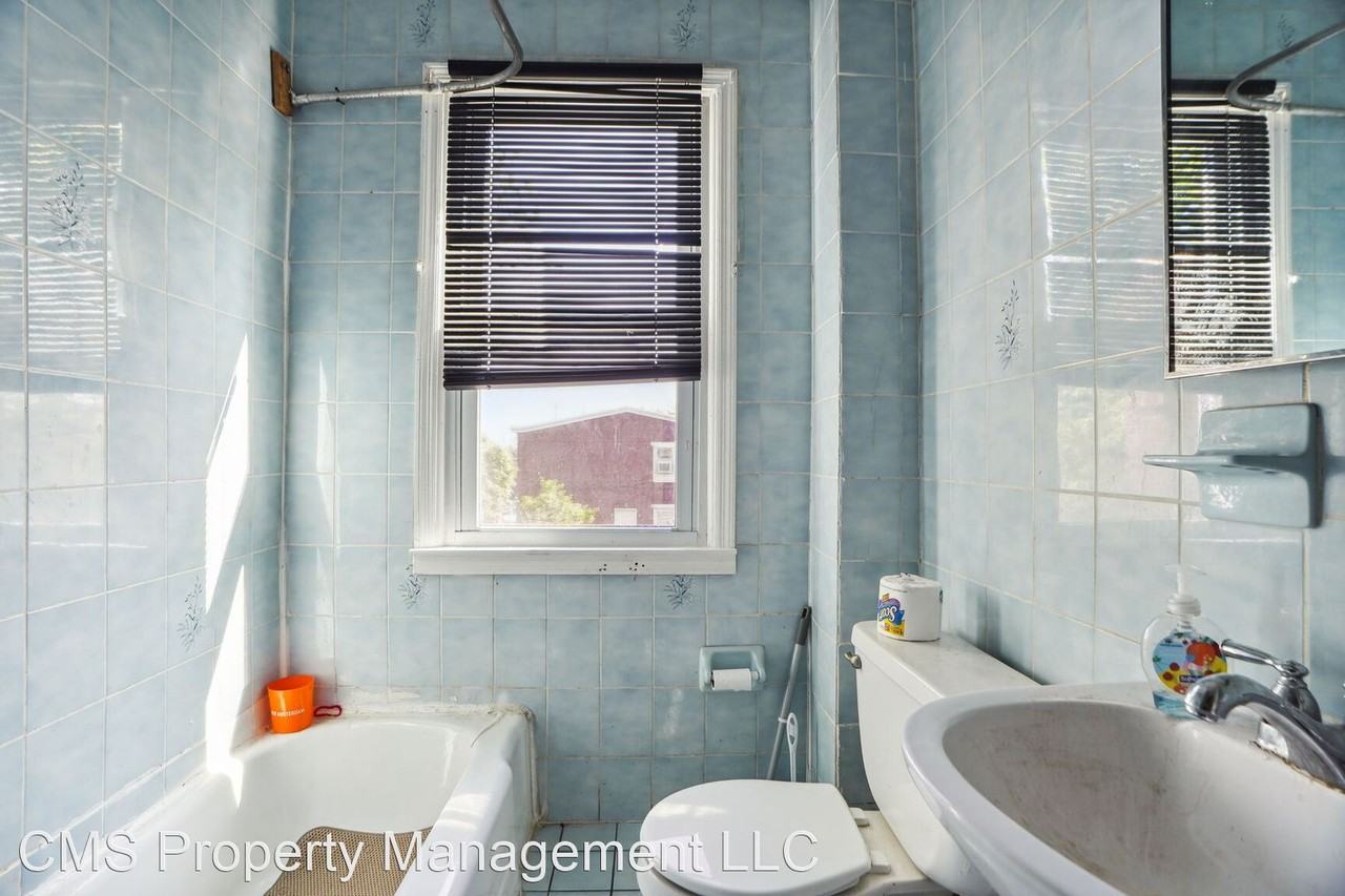 189 N Broadway - Photo 2 of 19