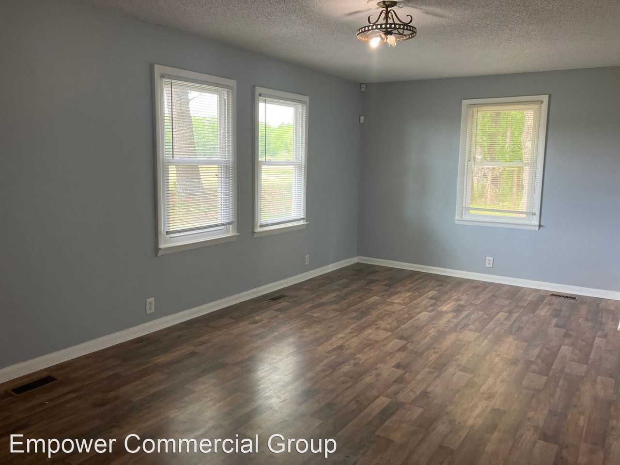 6519 Barefoot Rd - Photo 3 of 11