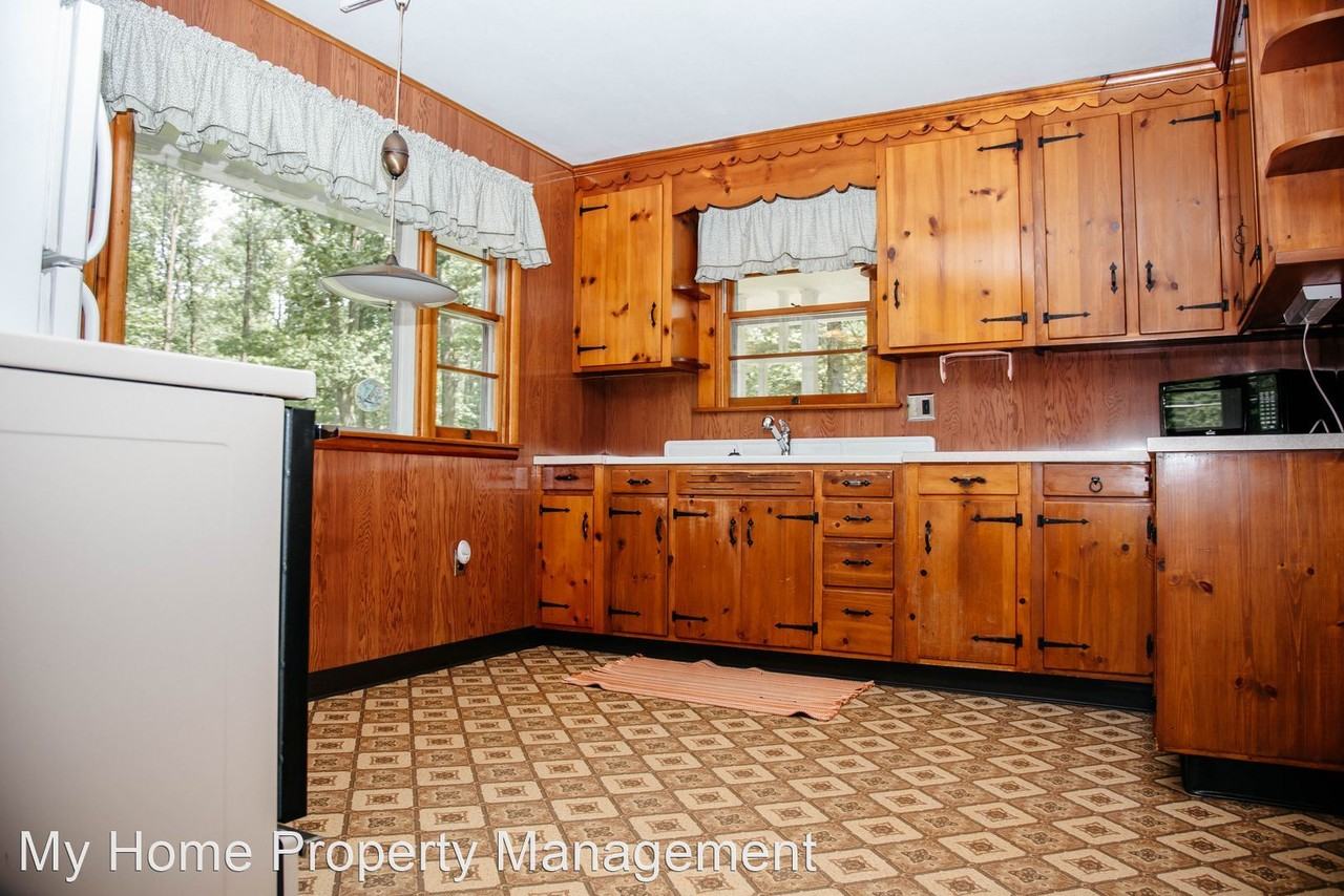 2625 Camp Rd - Photo 3 of 11