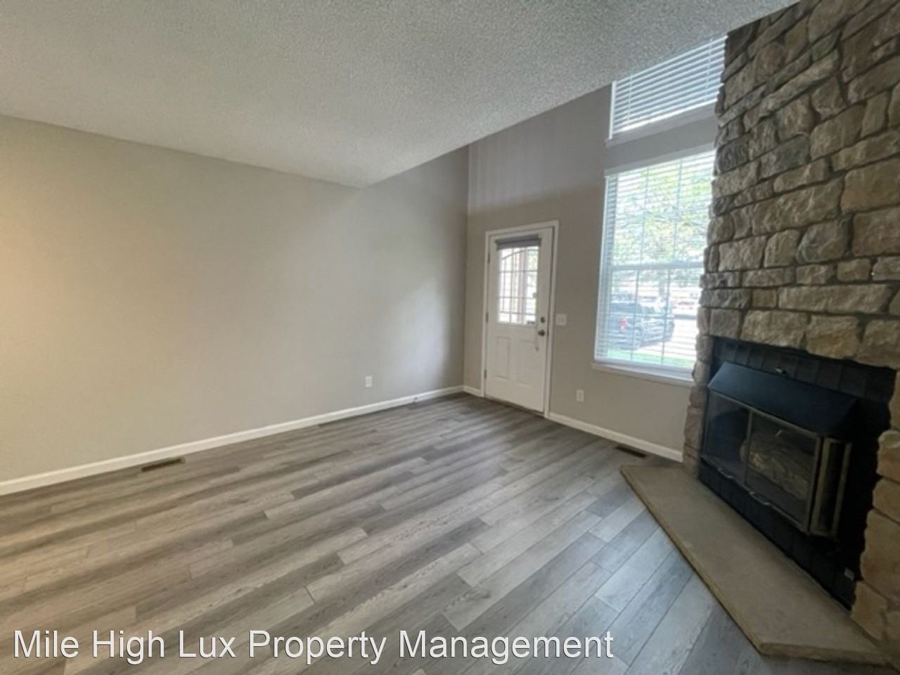 1733 S Blackhawk Way #C - Photo 3 of 20