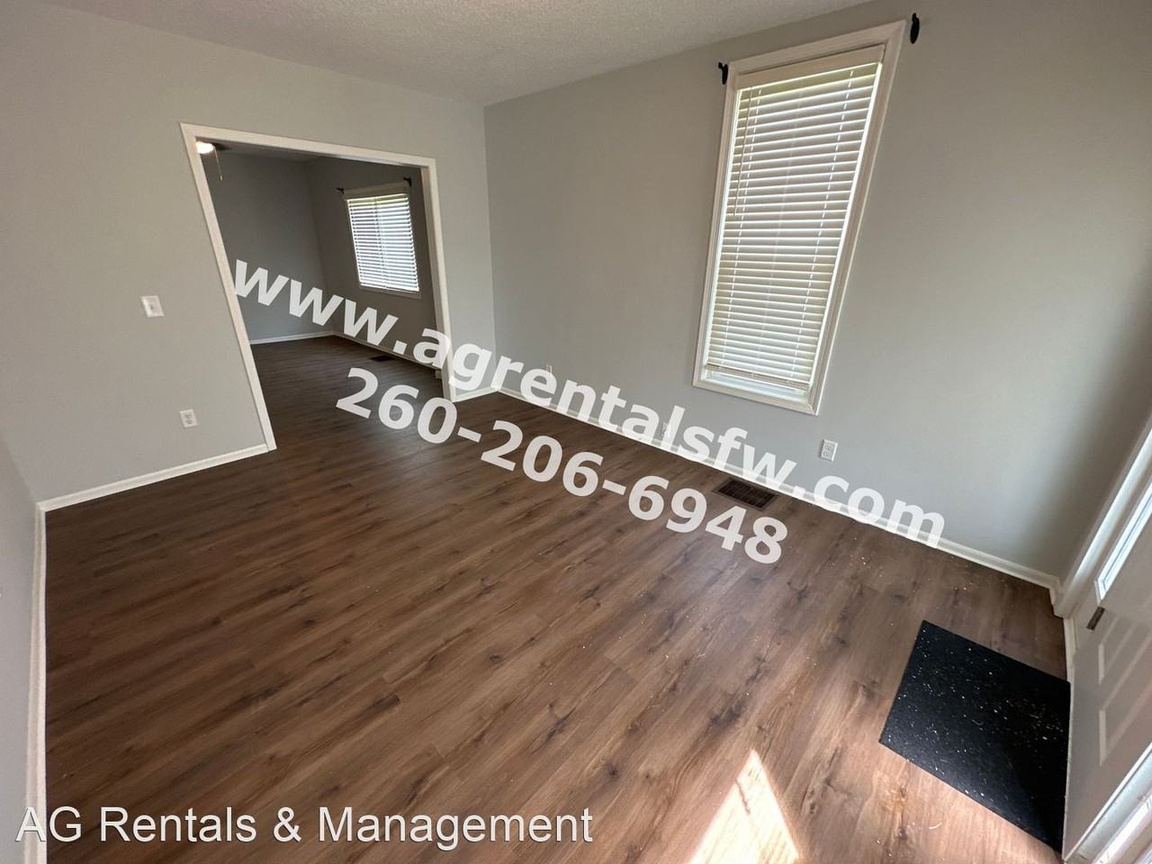 1319 E Lewis St - Photo 2 of 13