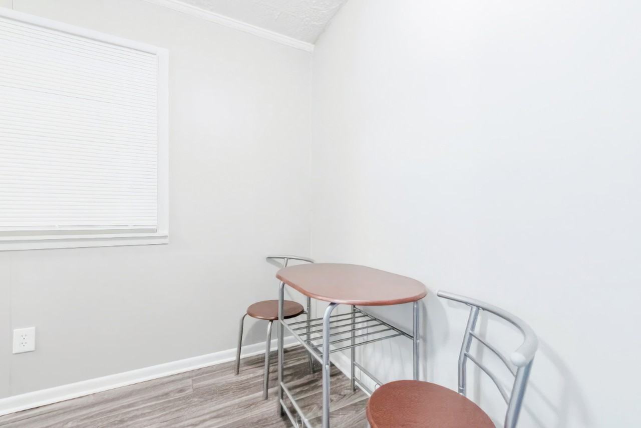 Garfield Way Southeast - Photo 2 of 10