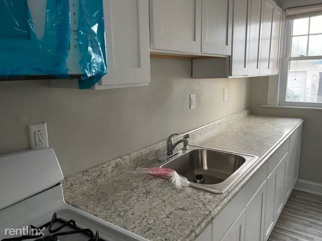 254 Huntington St #1 - Photo 2 of 9