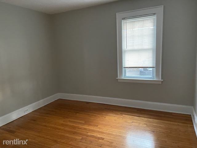 254 Huntington St #1 - Photo 3 of 9